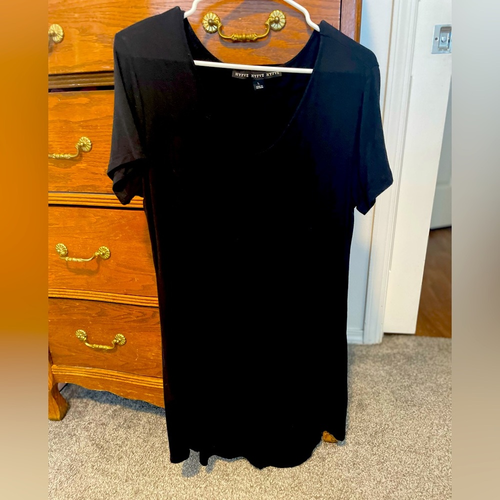 Black dress. Size Large. Only worn twice.
